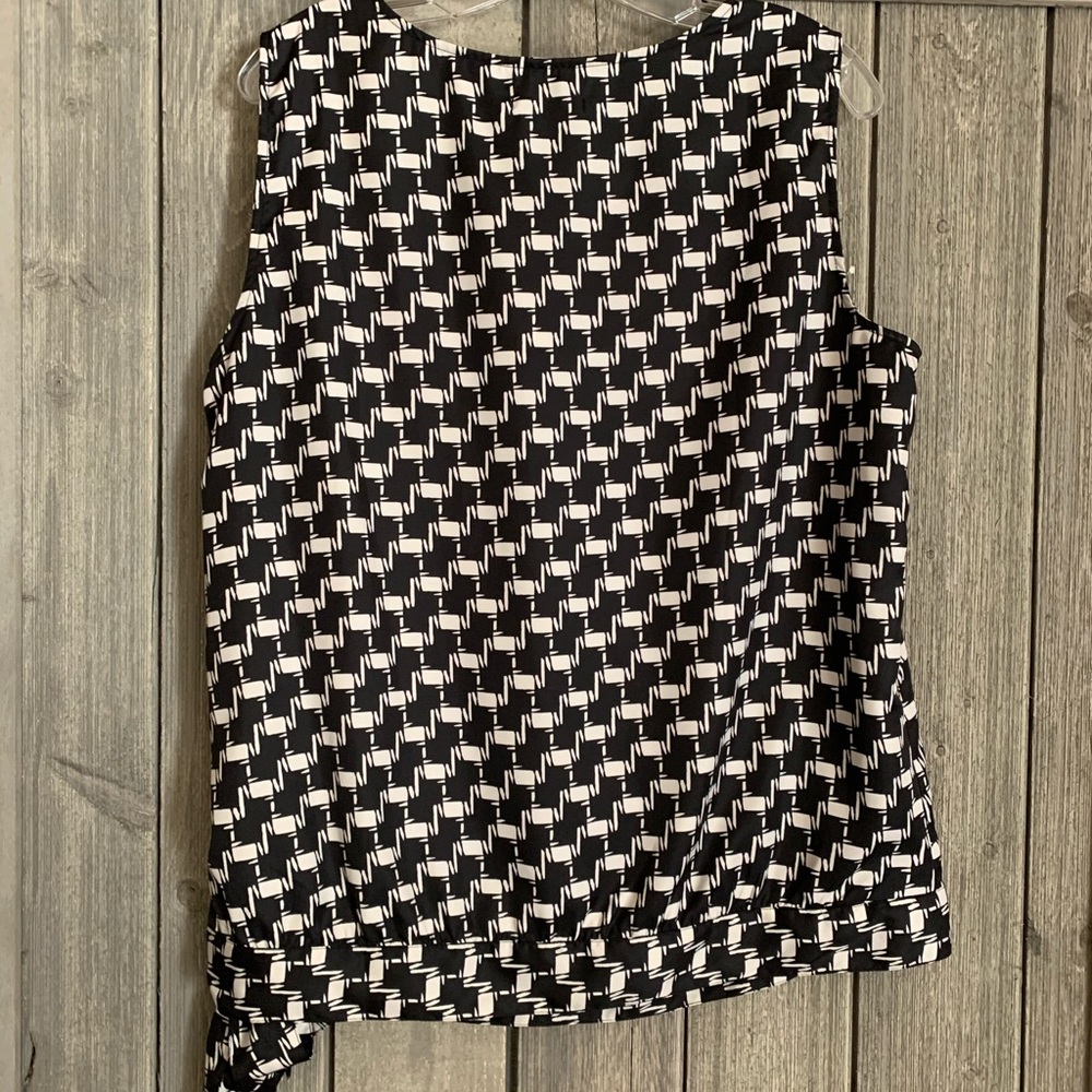 Gap Blouse - NWT - Picture 3 of 4